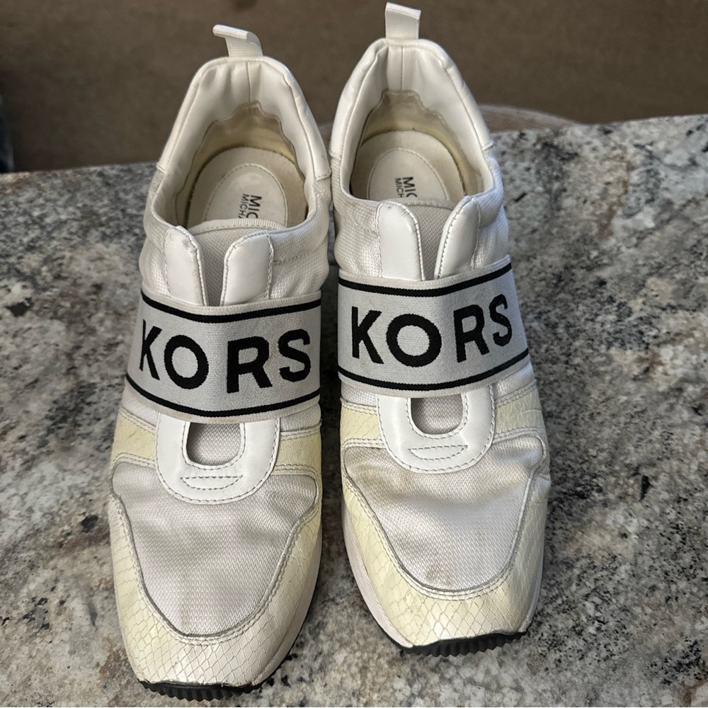 Michael Kors women’s 9.5 shoes